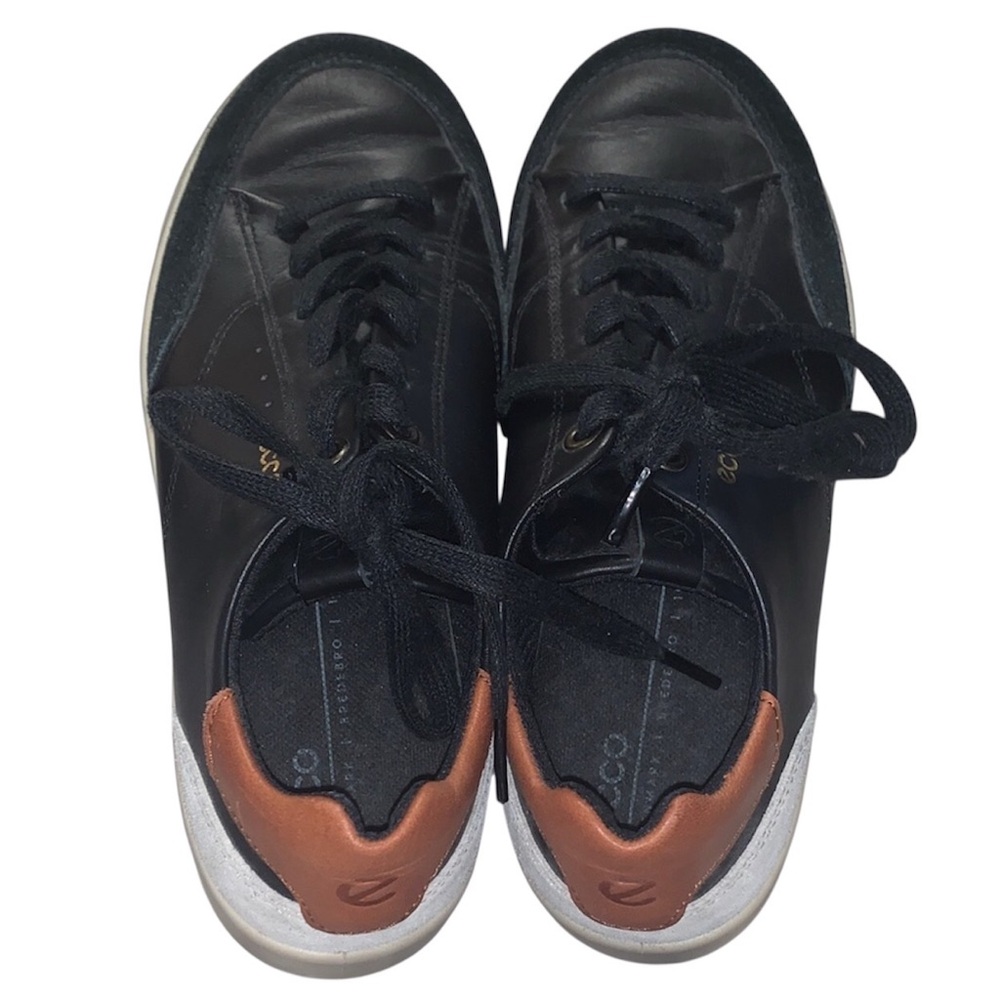 Ecco fluidform Leather Sneakers